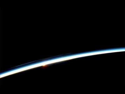 Восход Солнца с орбиты. 01 Август 2013 13:14