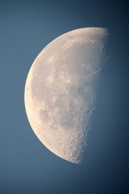 Наши фотографии Луны. 28 Август 2013 08:20 первое