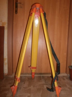 Продам штатив от теодолита. 20 Февраль 2015 17:18 третье Продам штатив от теодолита. 20 Февраль 2015 17:18 третье
