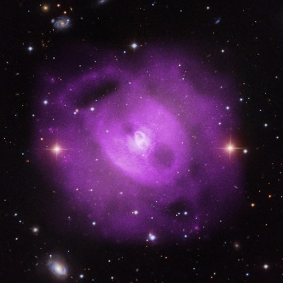NGC 5813-несколько выбросов из активного ядра галактики 03 Июль 2015 16:54