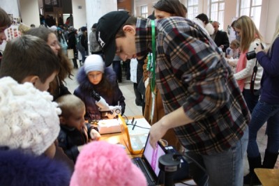 Научный пикник Scientific Fun в Харькове 5.10.13. Фотоотчет! 07 Октябрь 2013 11:37 восьмое Научный пикник Scientific Fun в Харькове 5.10.13. Фотоотчет! 07 Октябрь 2013 11:37 восьмое